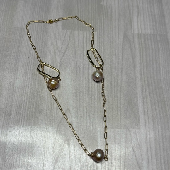 14k Gold Filled Natural Pearl & Cz Necklace and Earring Set - Picture 3 of 3